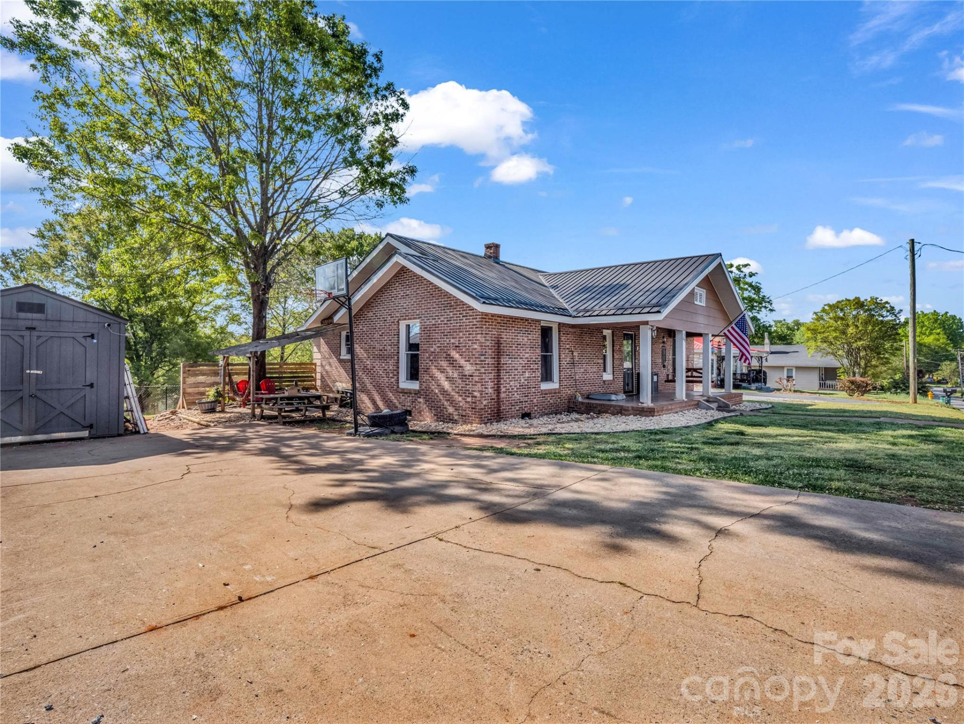 209 Ohio Street - Photo 5