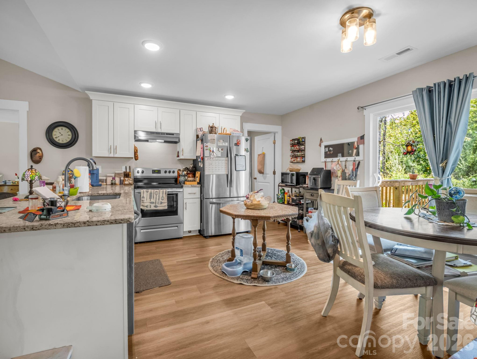 198 Parkland Drive - Photo 17