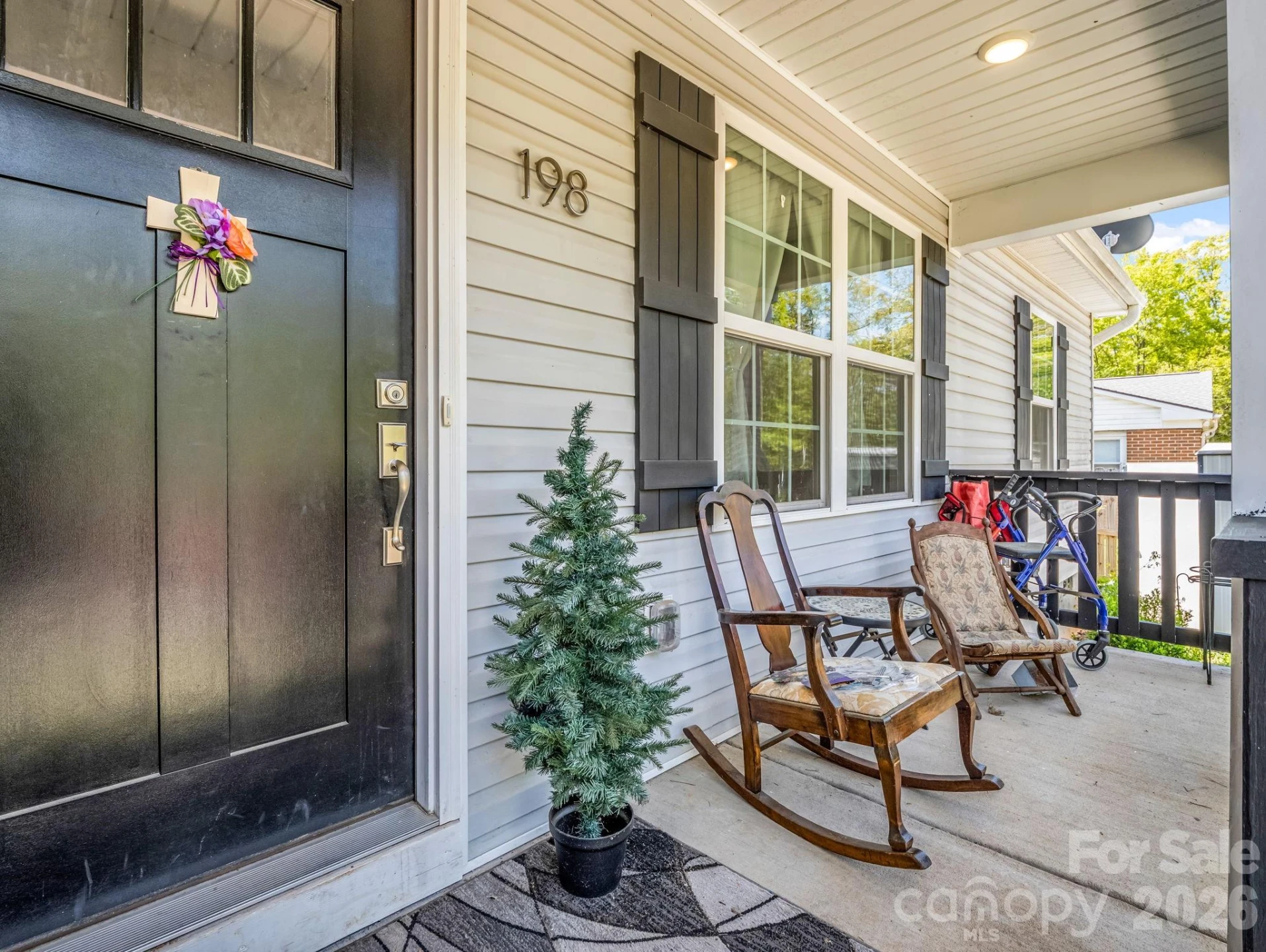 198 Parkland Drive - Photo 6