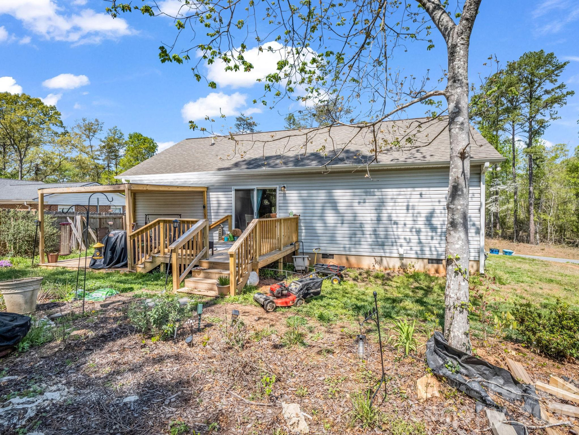 198 Parkland Drive - Photo 8