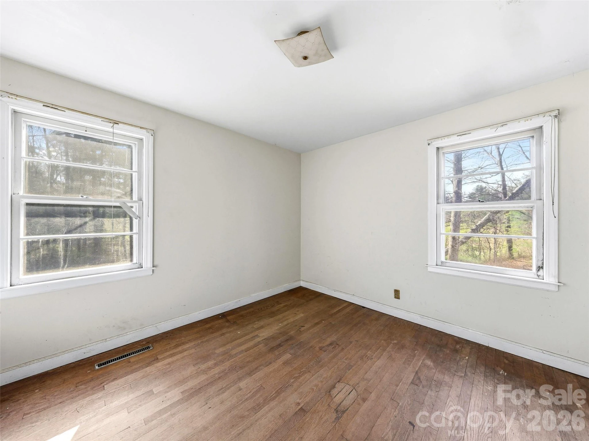 984 Pace Road - Photo 29