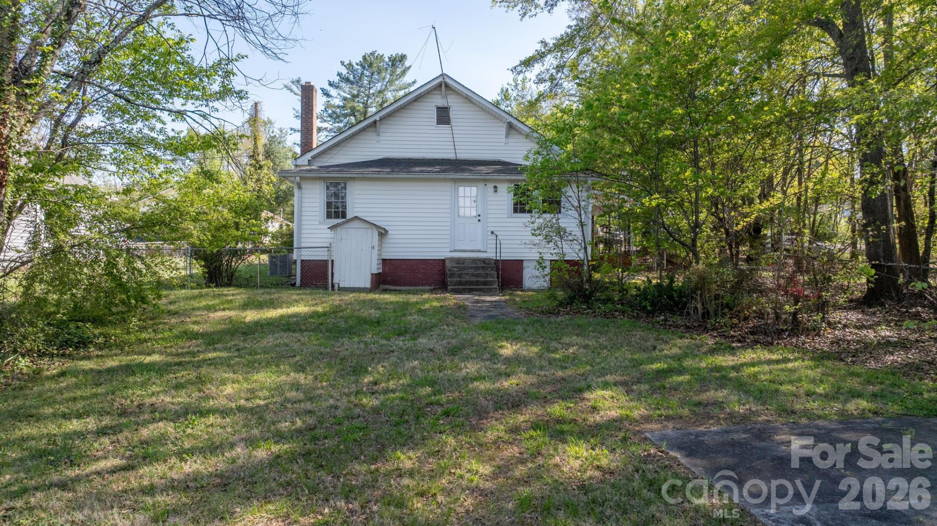 304 Garrou Avenue - Photo 14