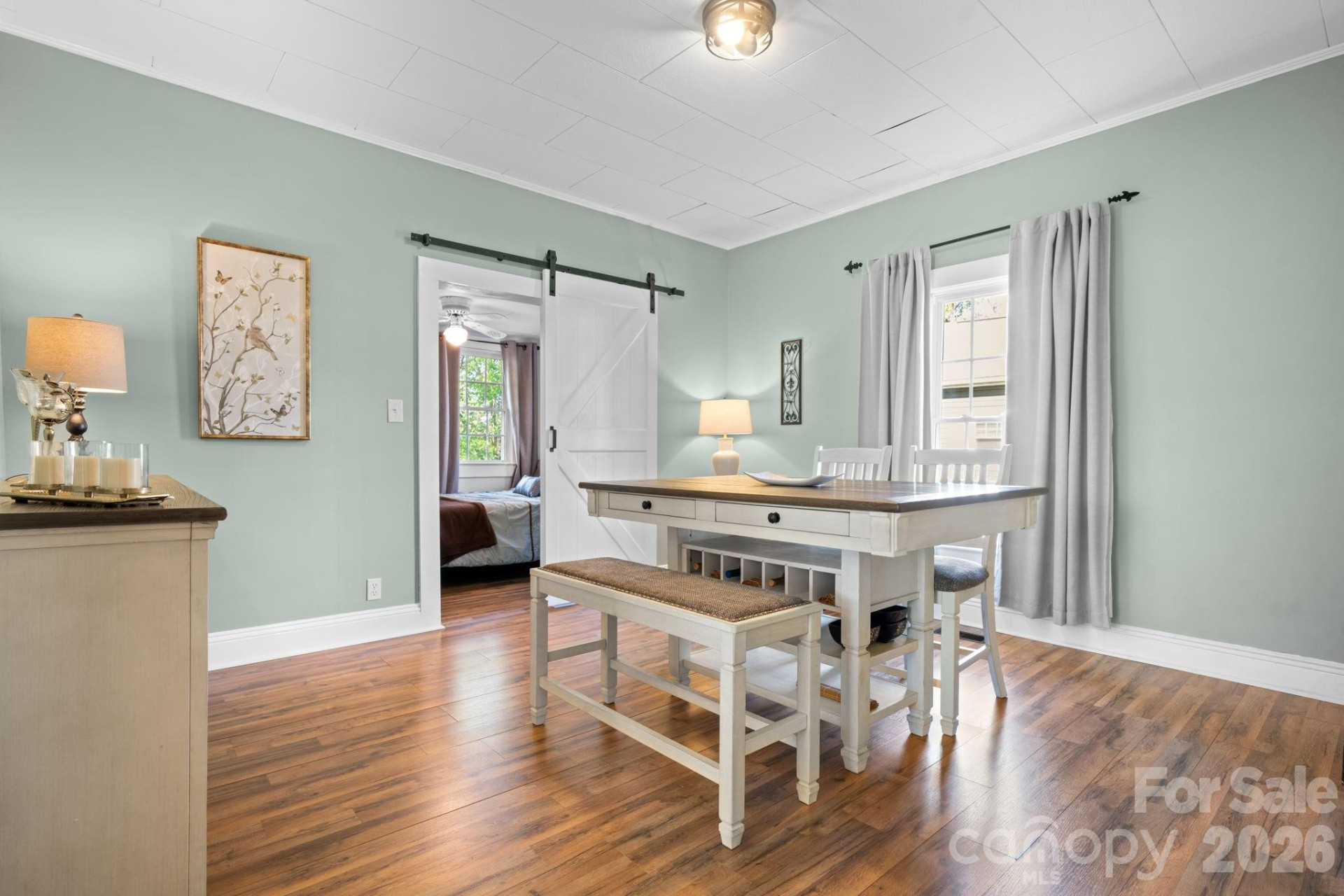 304 Garrou Avenue - Photo 8