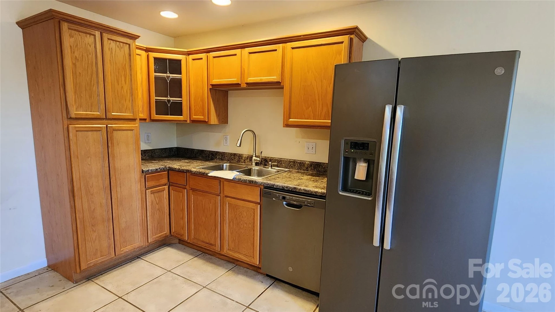 200 Park Place - Photo 6