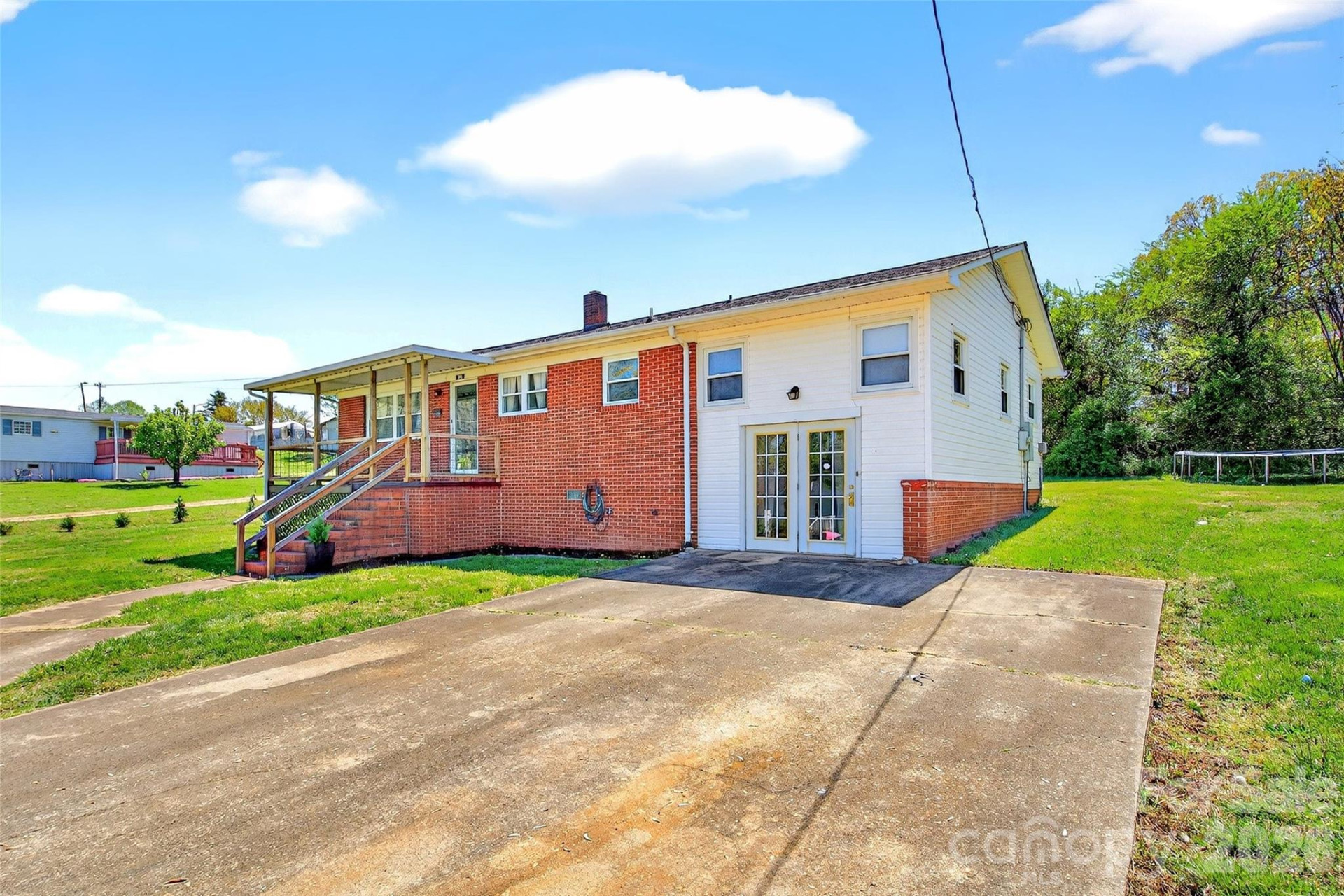 85 Bostic Street - Photo 2