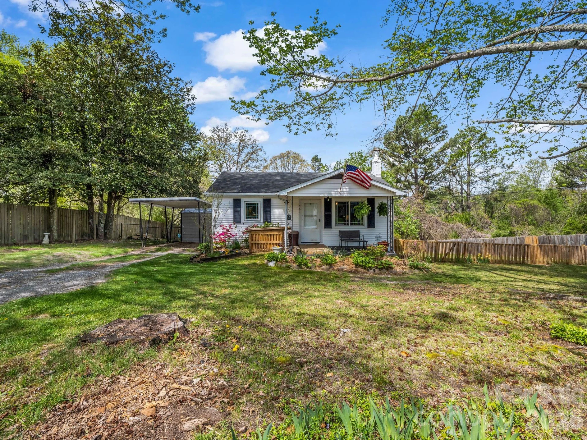 961 Mid Allen Road