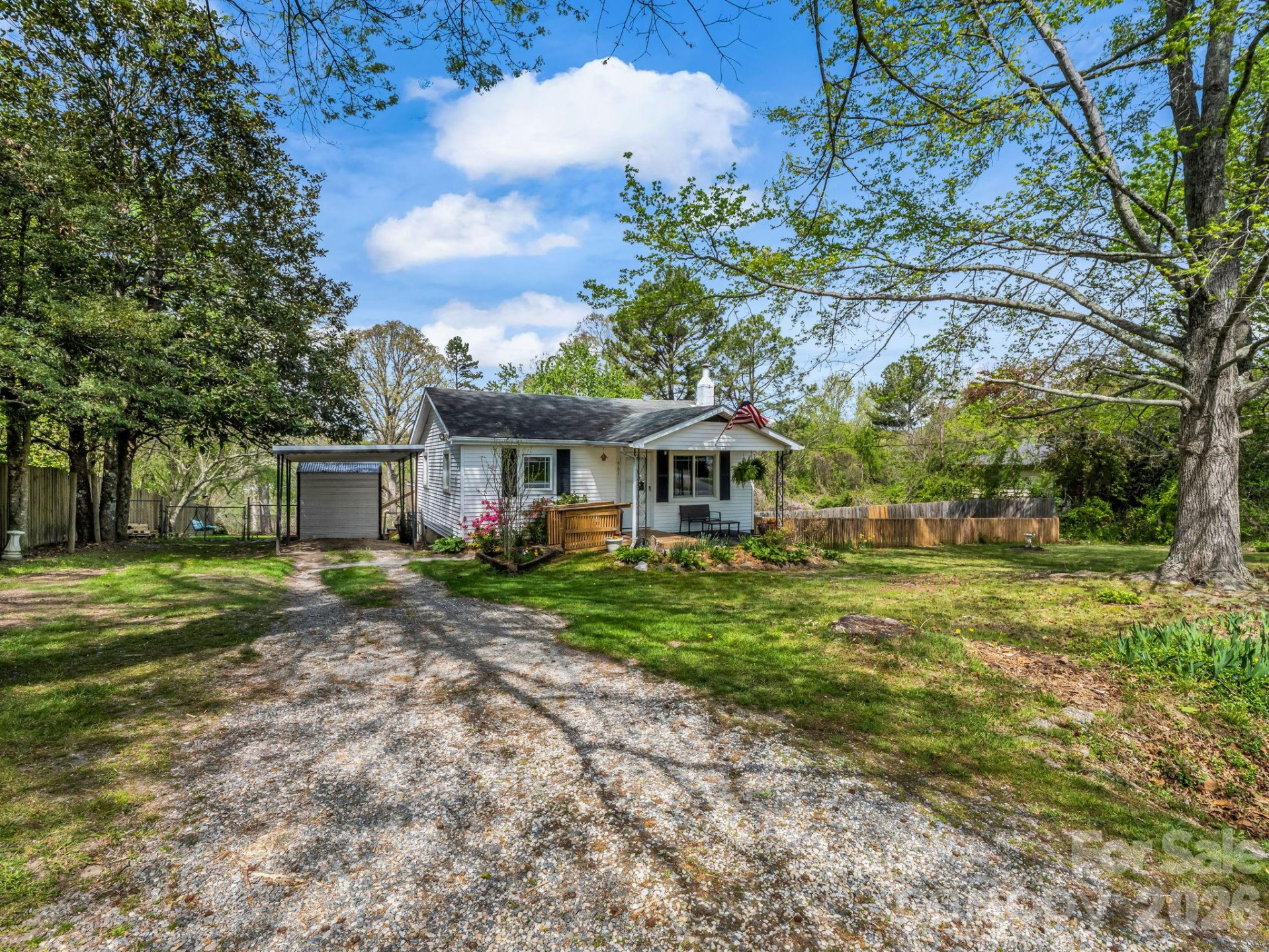 961 Mid Allen Road - Photo 5