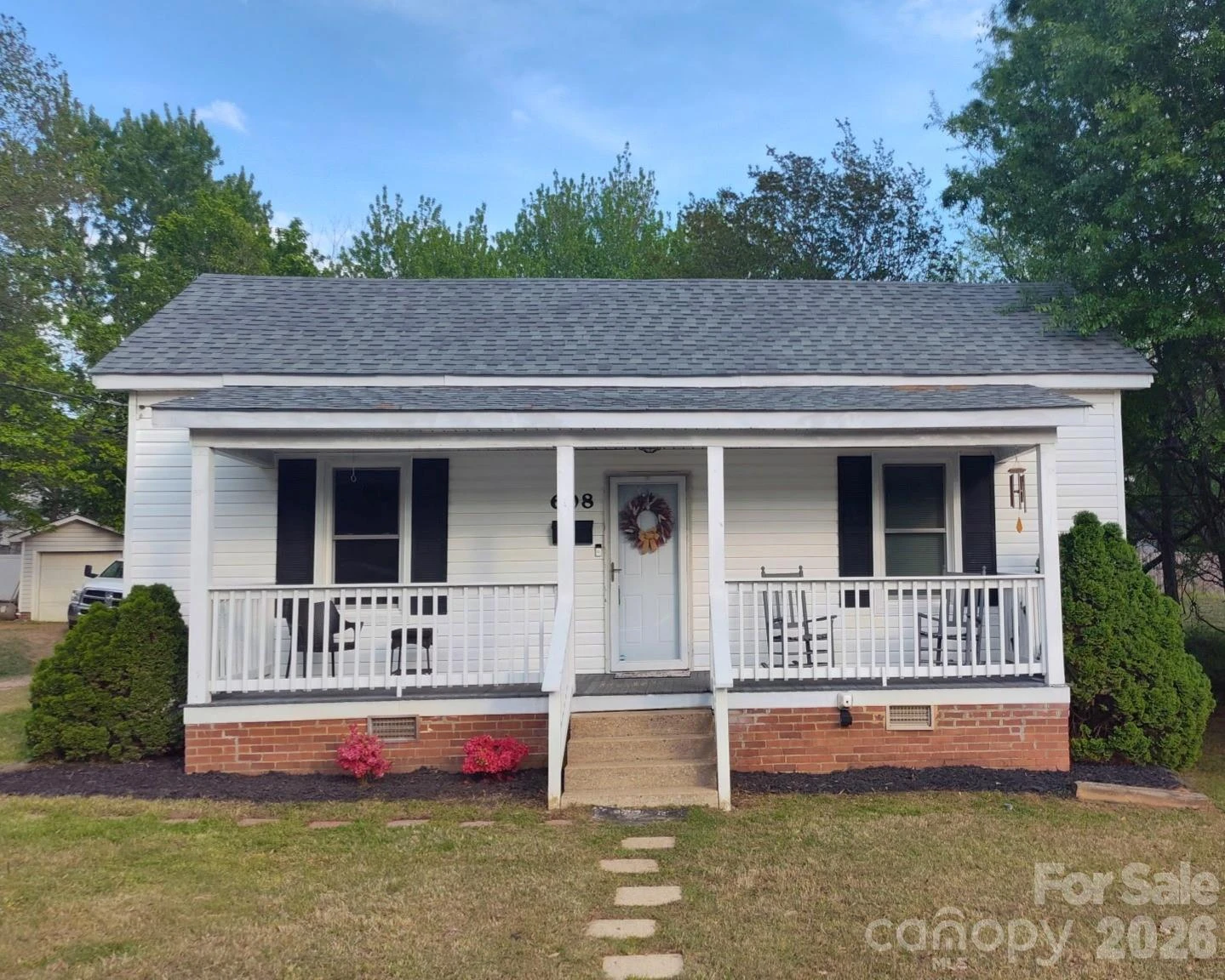 608 Poplar Avenue