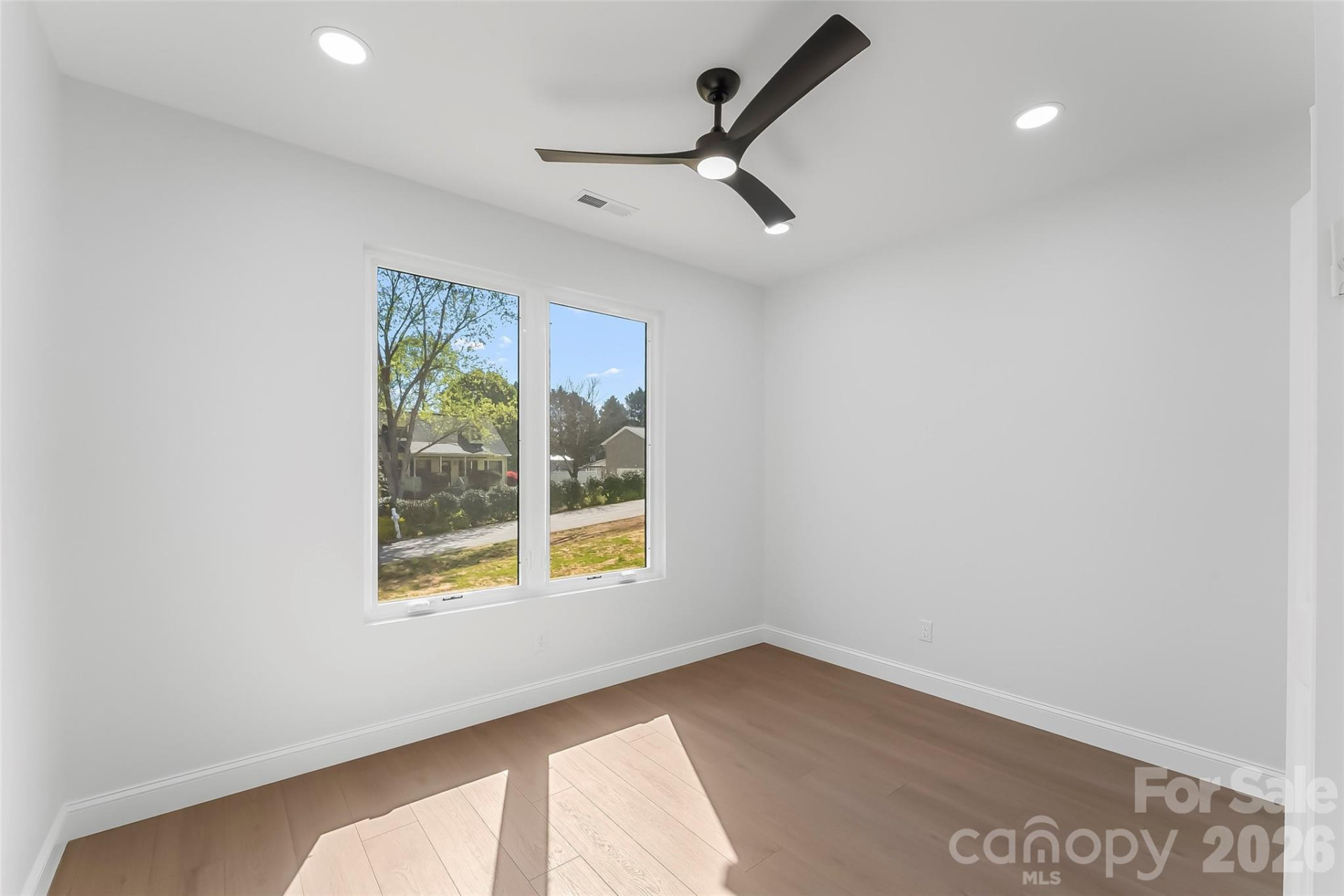 2714 Sides Avenue - Photo 30