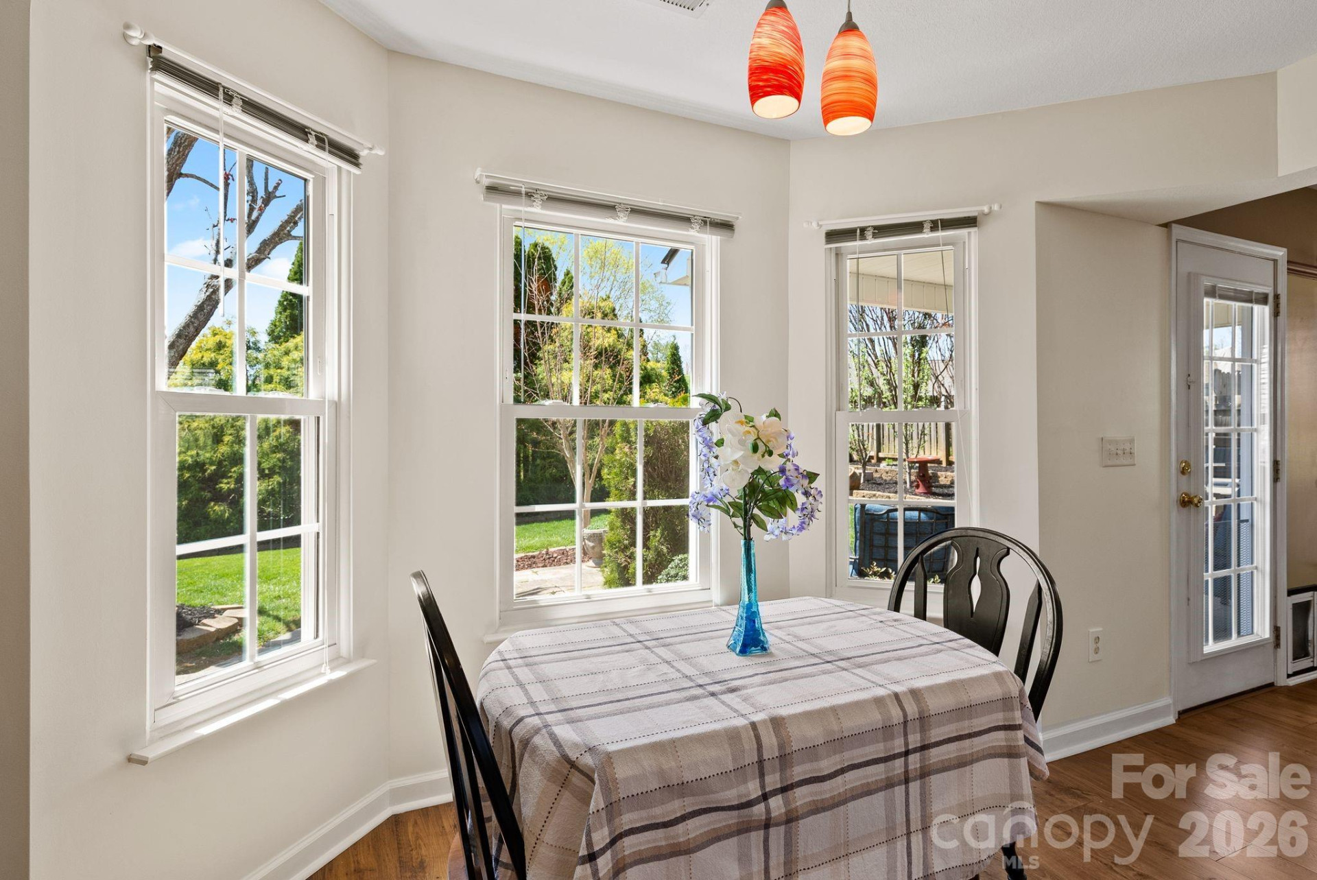 307 Roxbury Place - Photo 5