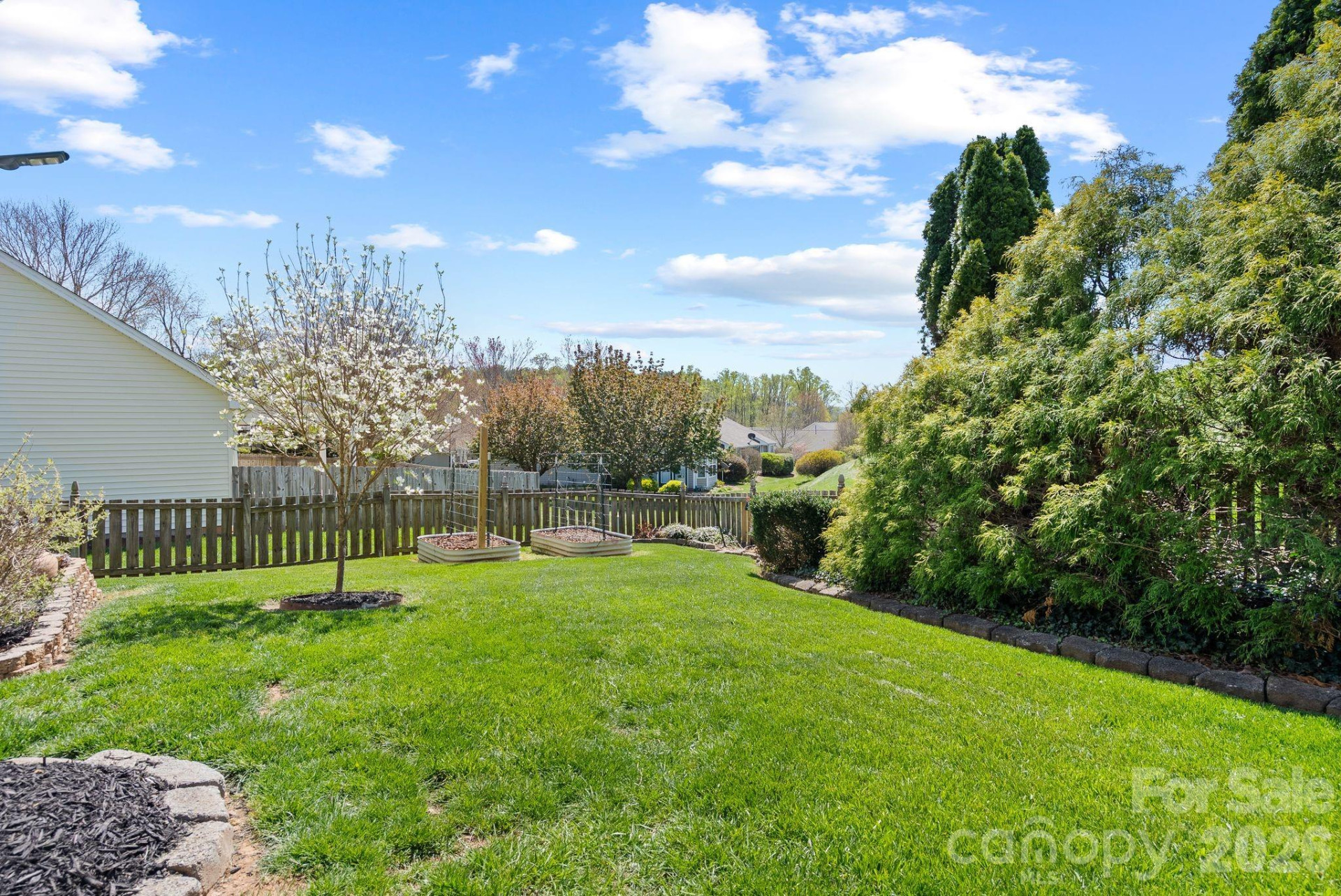 307 Roxbury Place - Photo 6