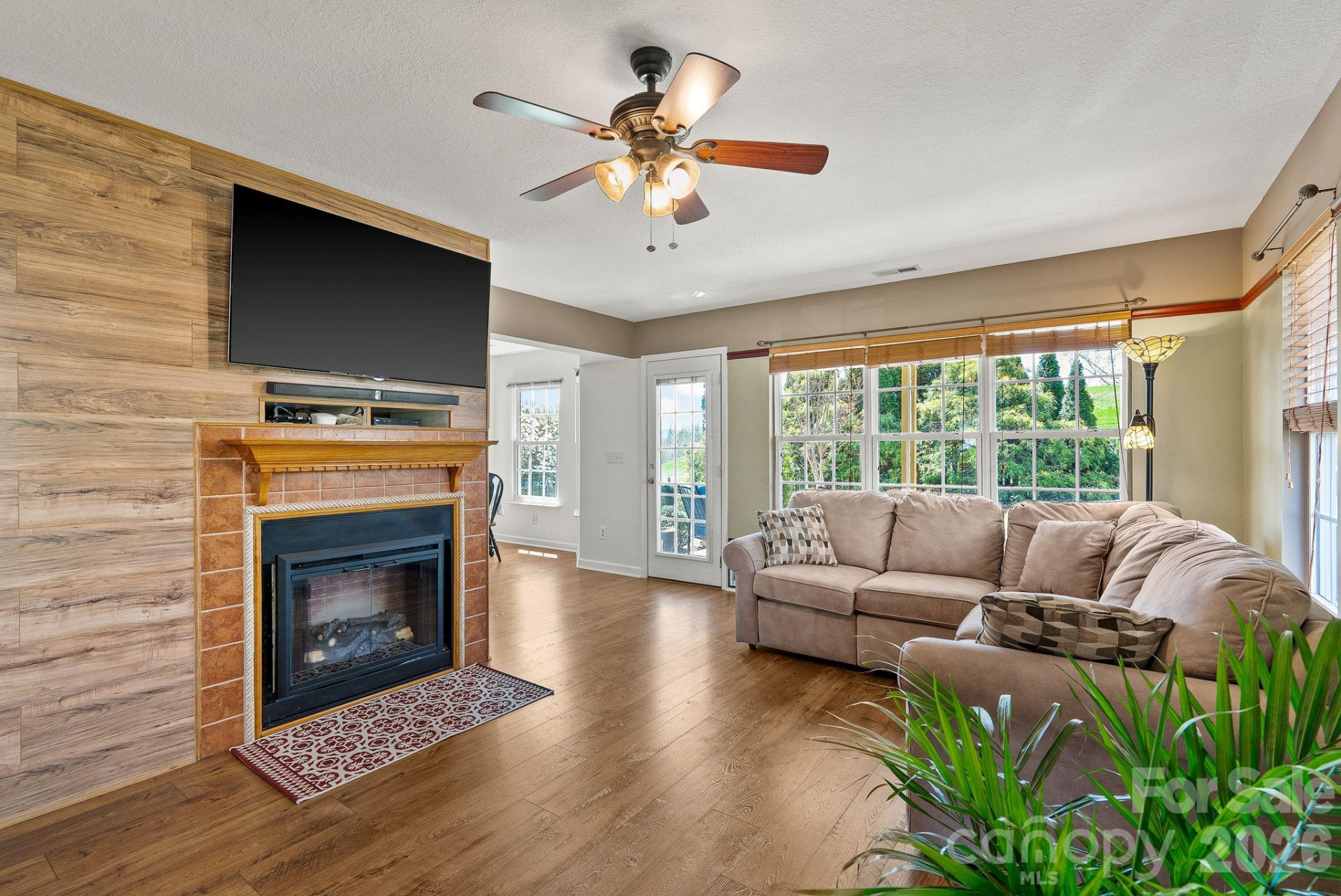 307 Roxbury Place - Photo 7