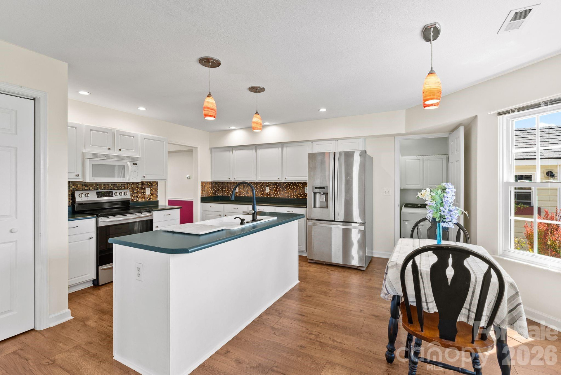 307 Roxbury Place - Photo 10