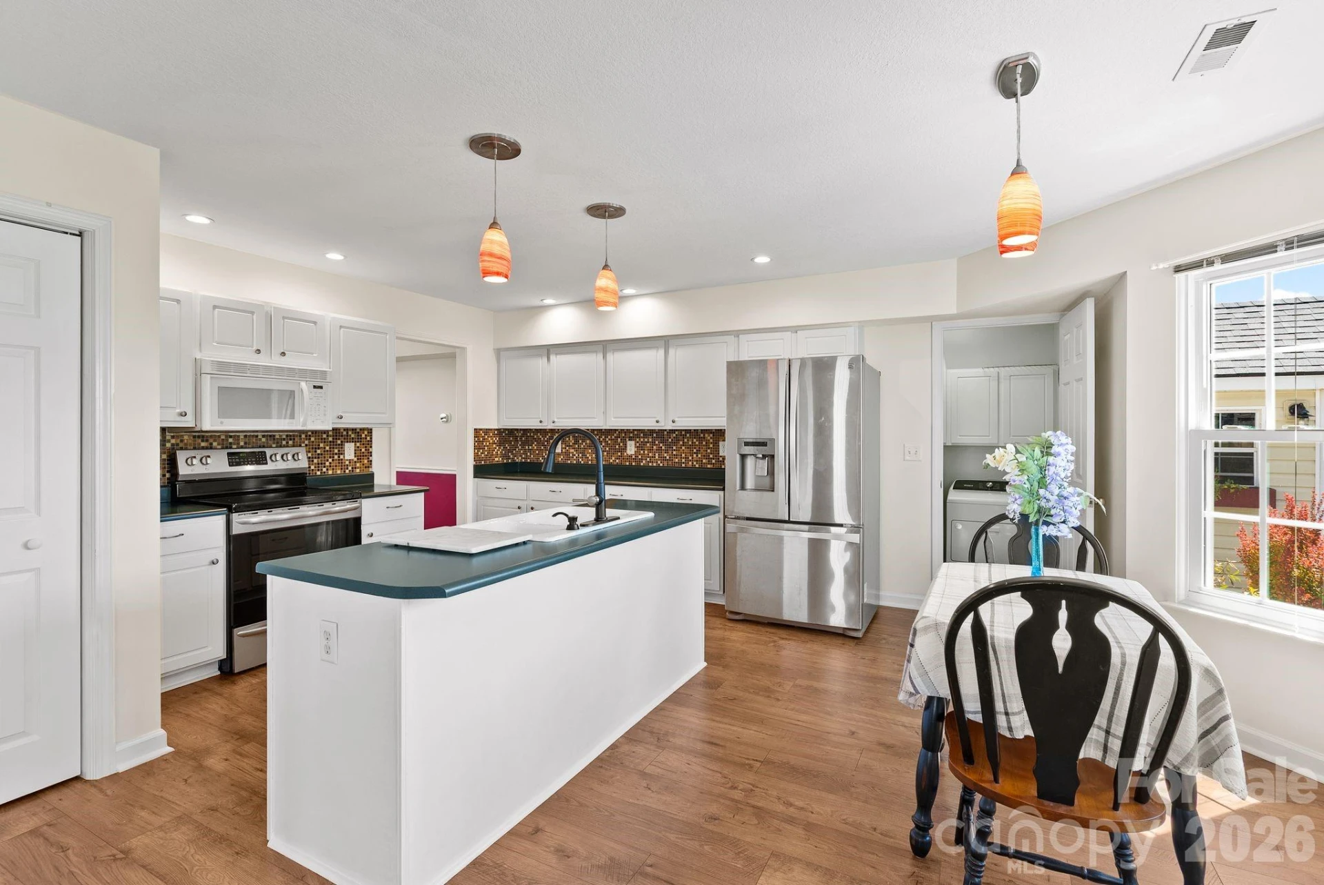 307 Roxbury Place - Photo 10