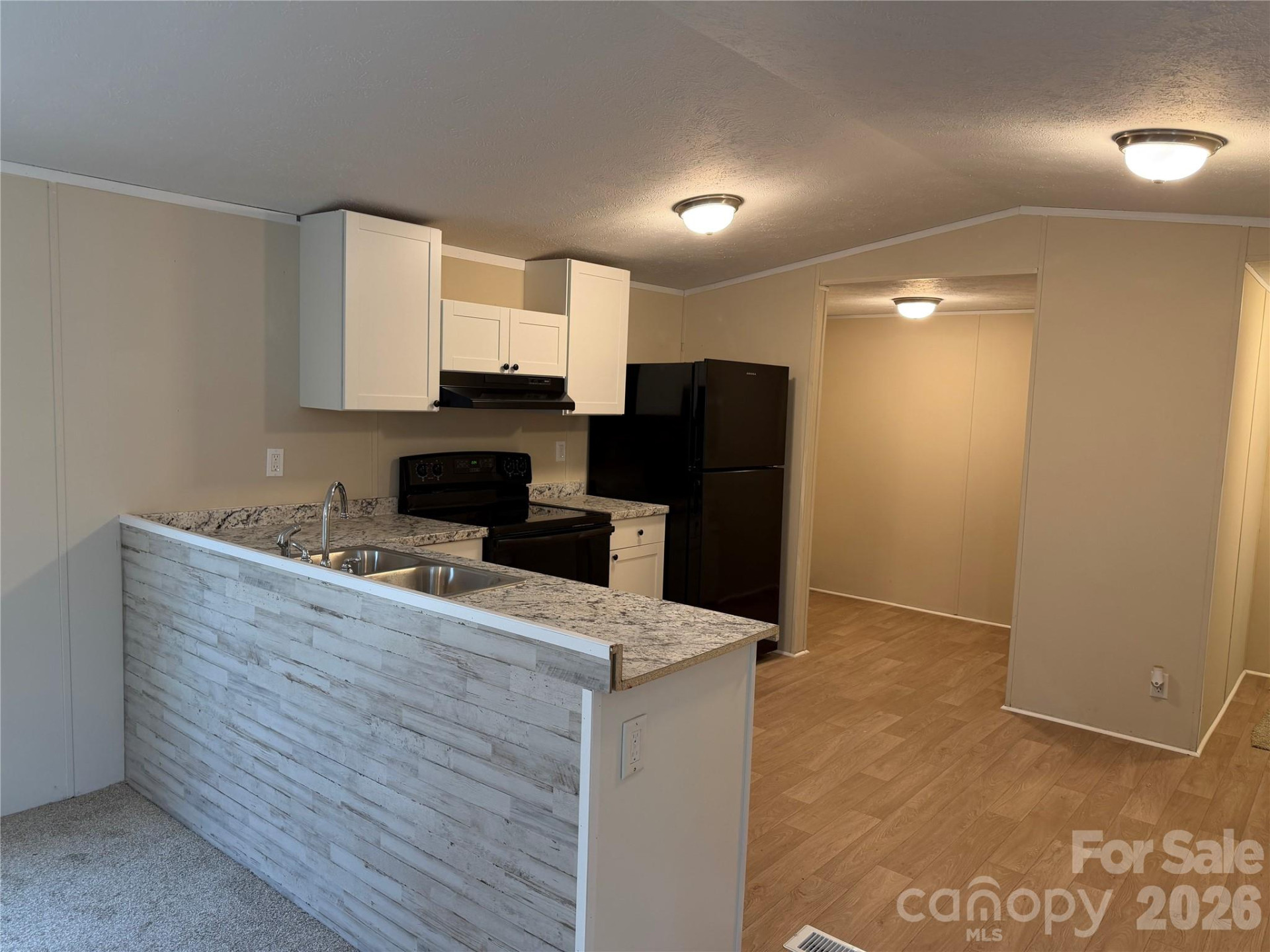 273 McMillan Drive - Photo 10