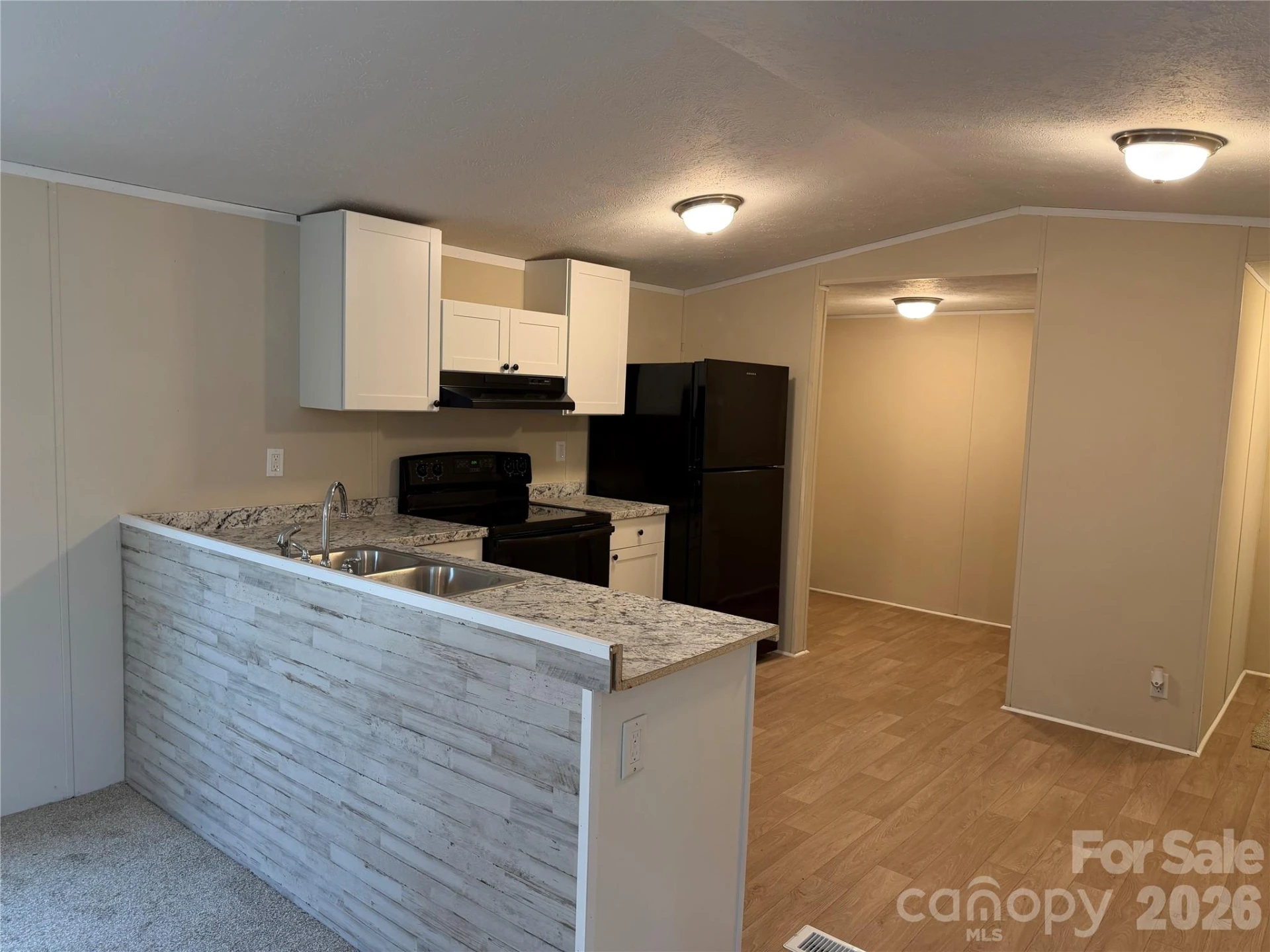 273 McMillan Drive - Photo 10