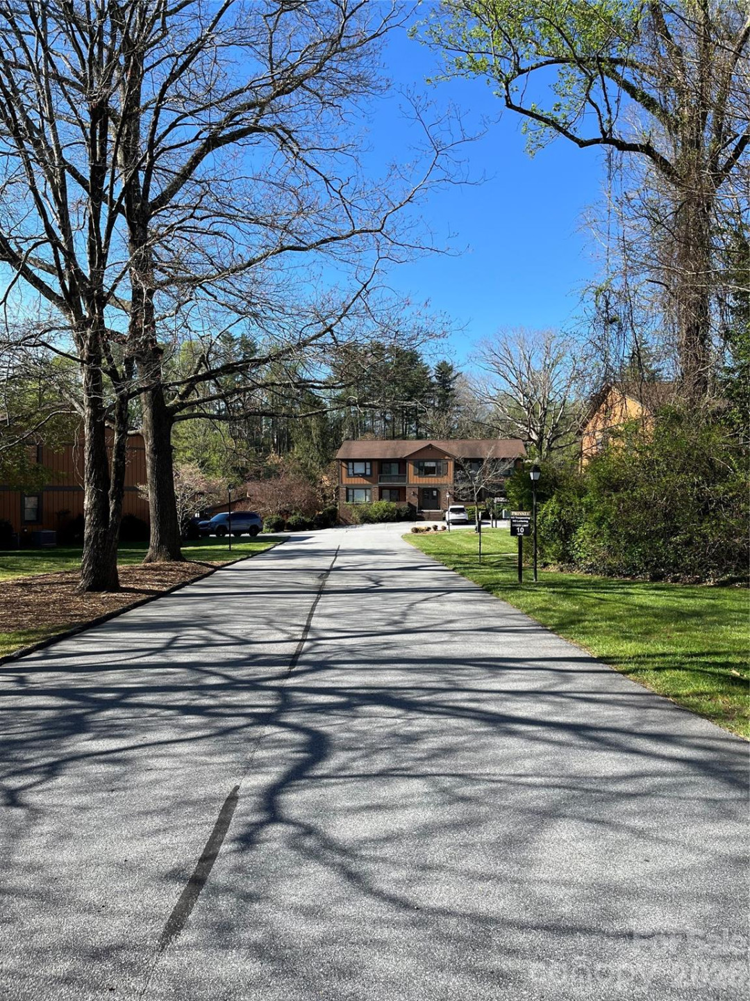 1763 Haywood Manor Road #D - Photo 2