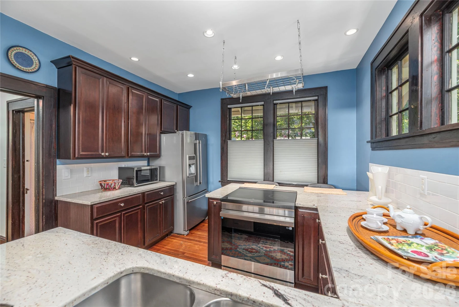 302 Hillside Street - Photo 20