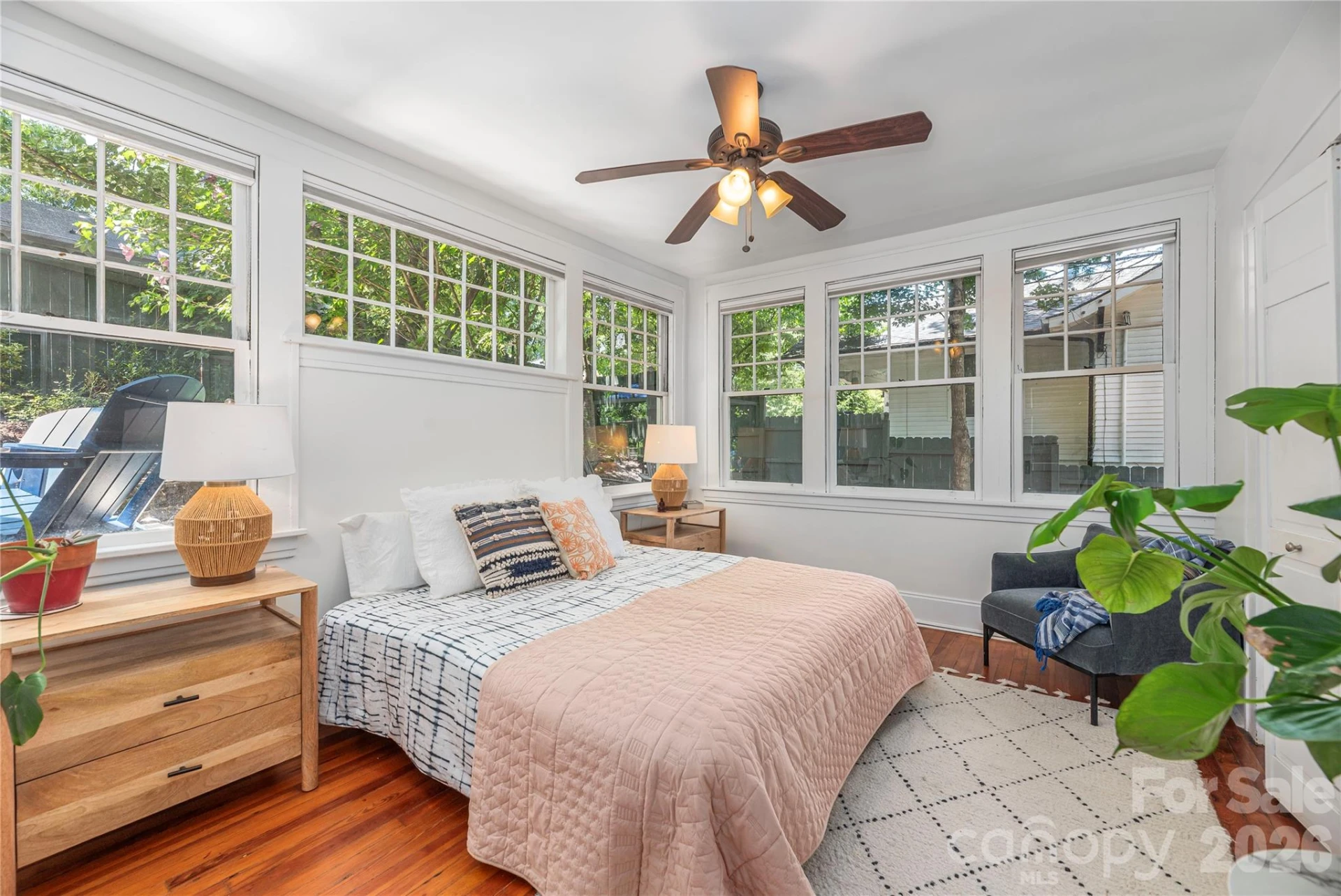 302 Hillside Street - Photo 24