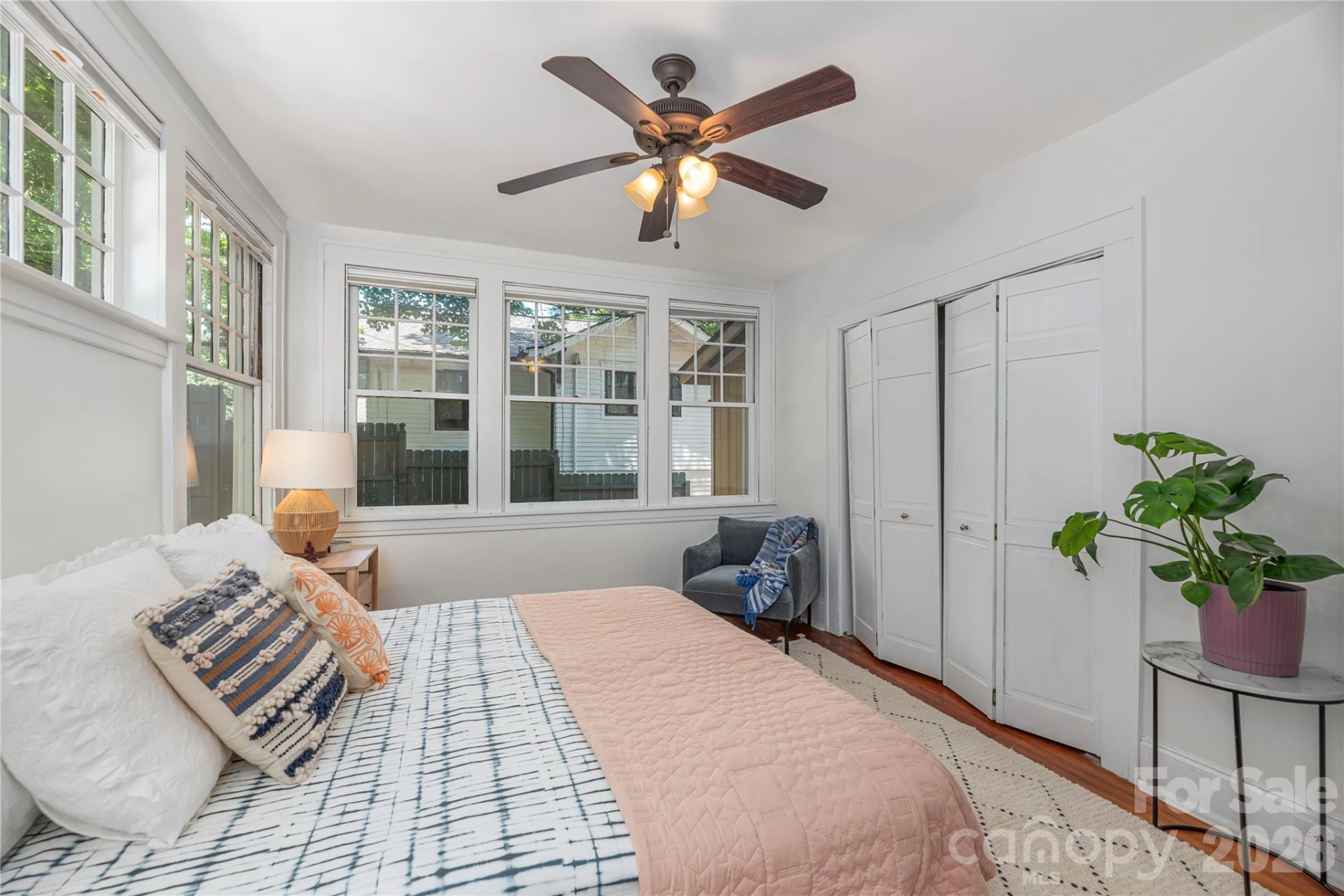 302 Hillside Street - Photo 25