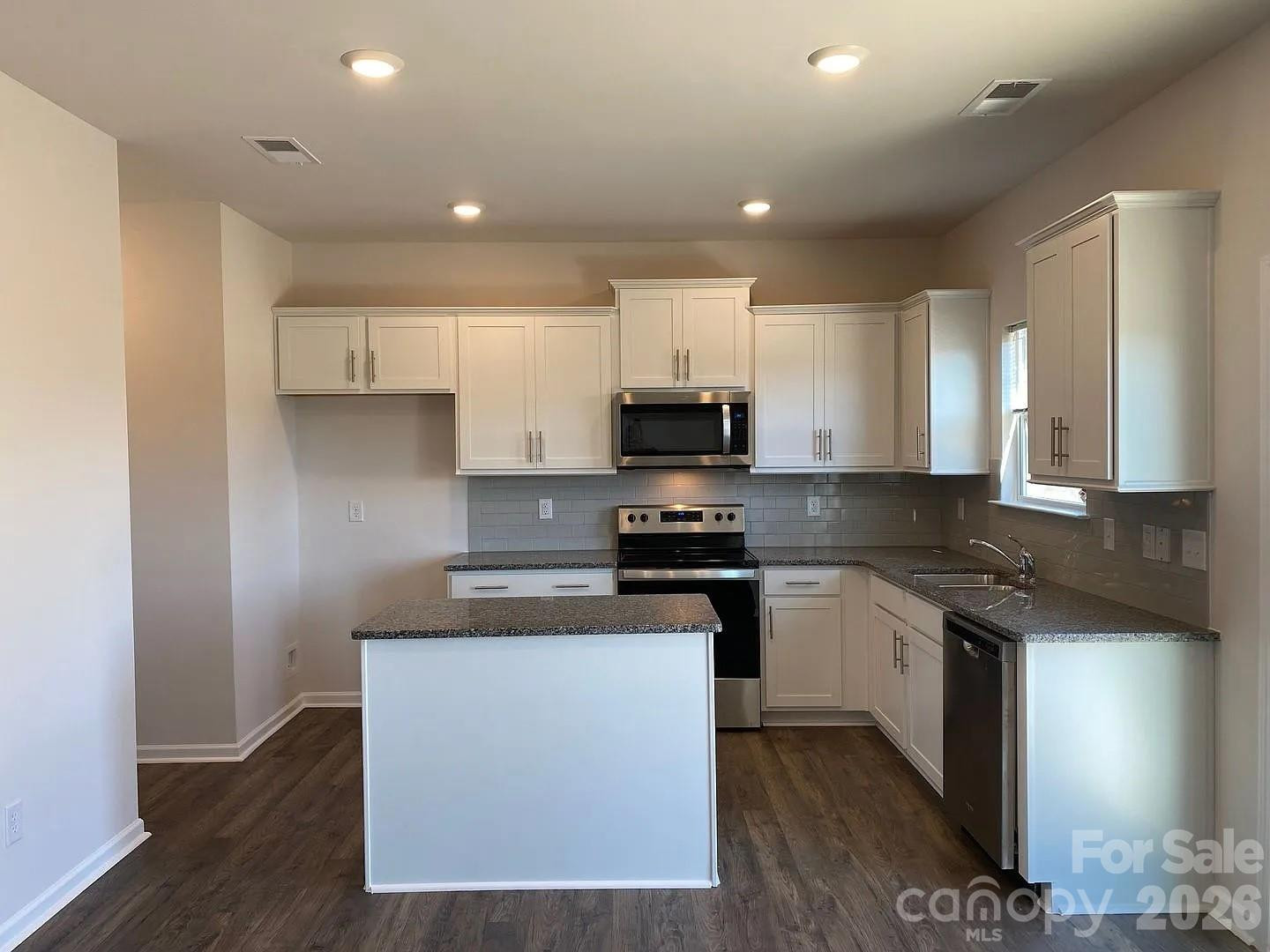 196 Marathon Lane - Photo 4