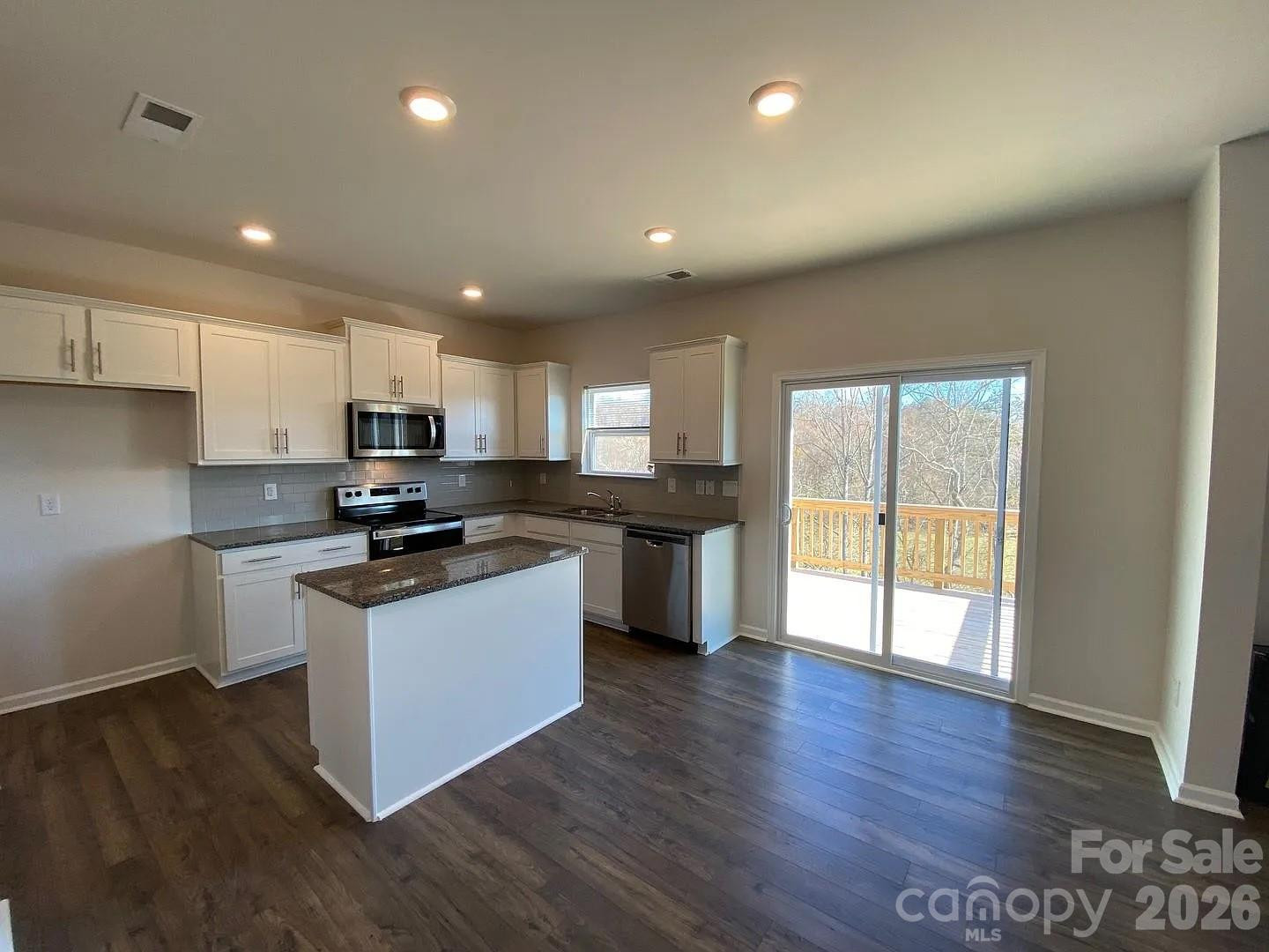 196 Marathon Lane - Photo 6