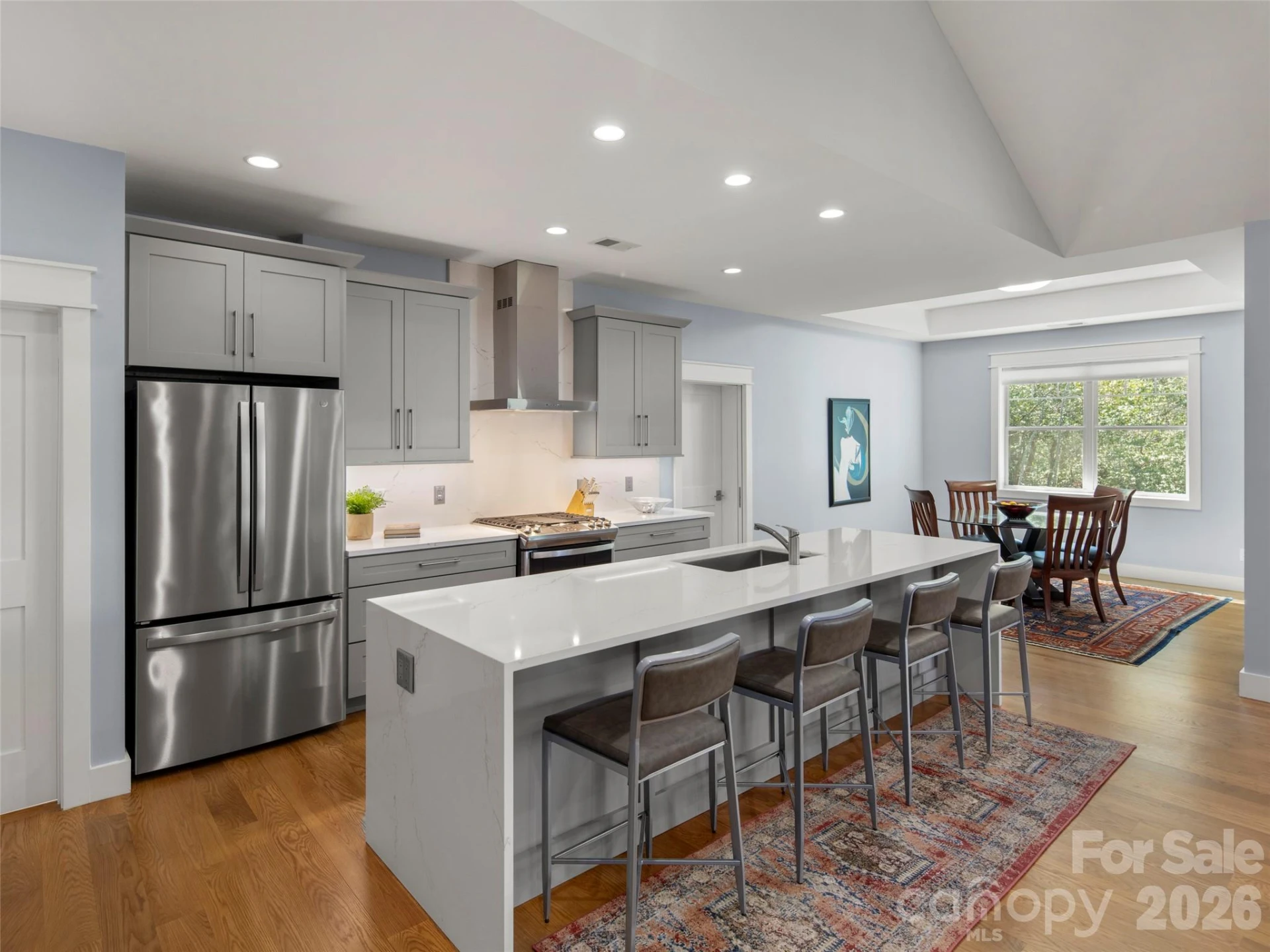 255 Dalhousie Court - Photo 12