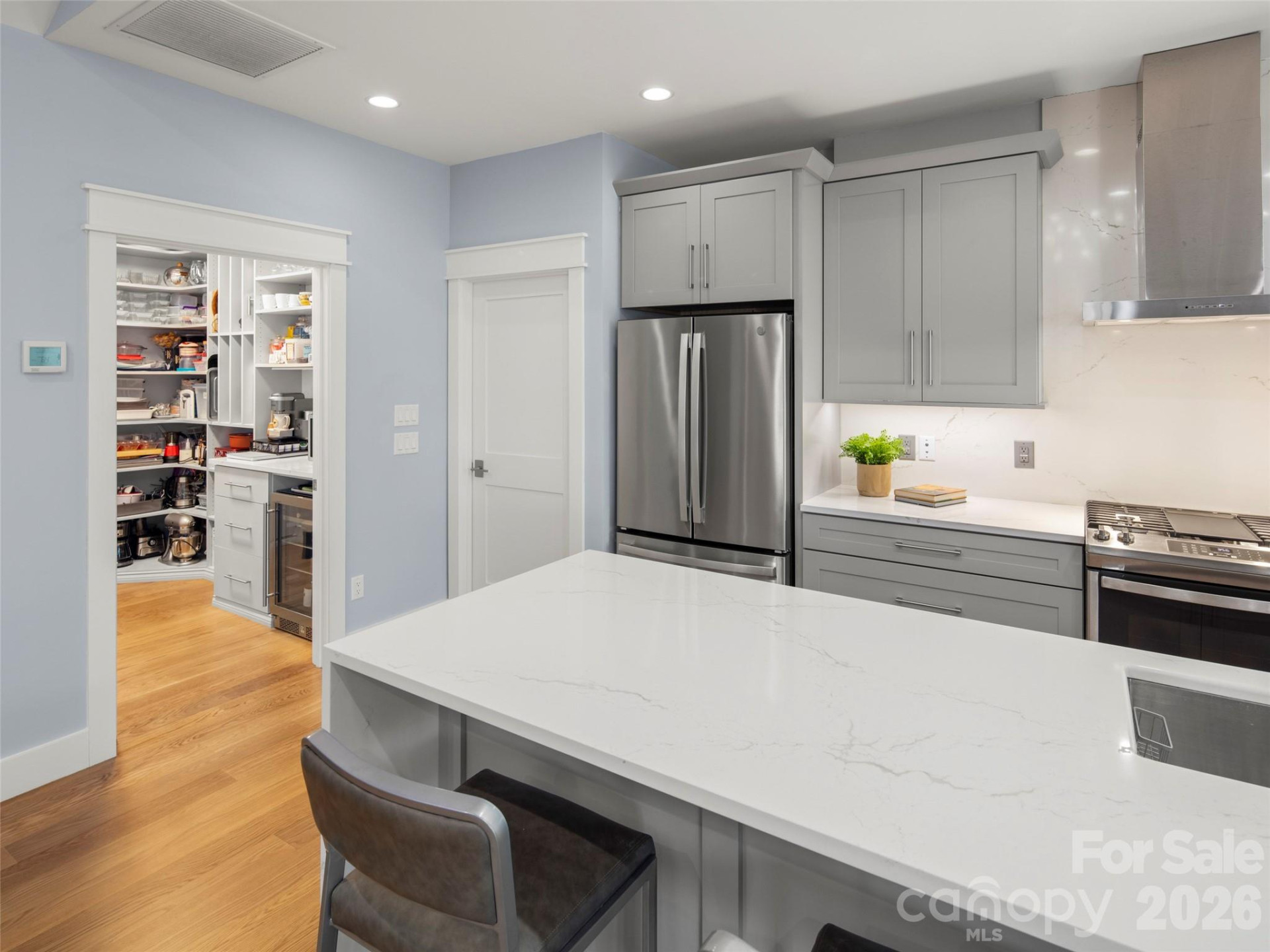 255 Dalhousie Court - Photo 15