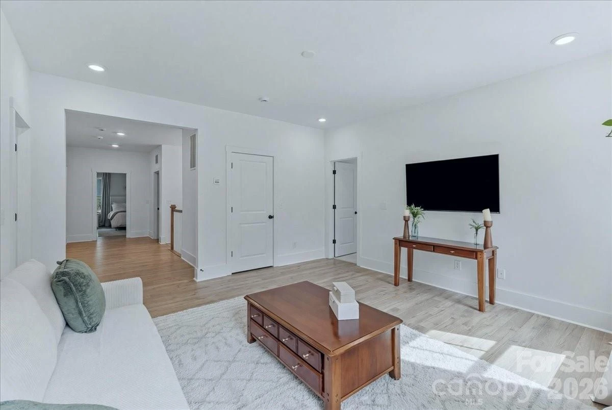 2904 Clemson Avenue - Photo 37