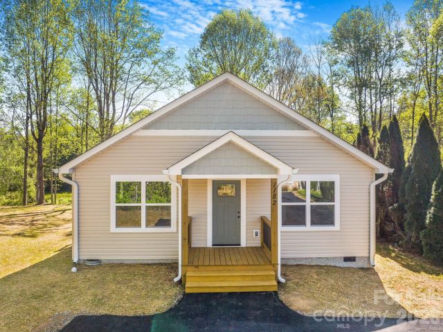 1182 Crabtree Road, Waynesville, NC, 28785