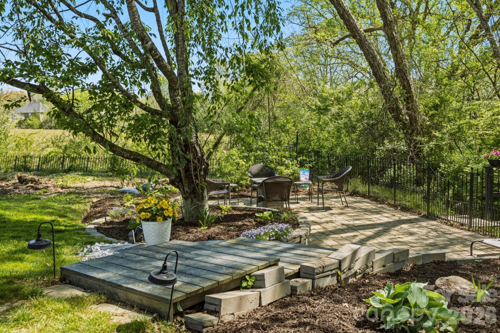 497 English Oak Road - Photo 40