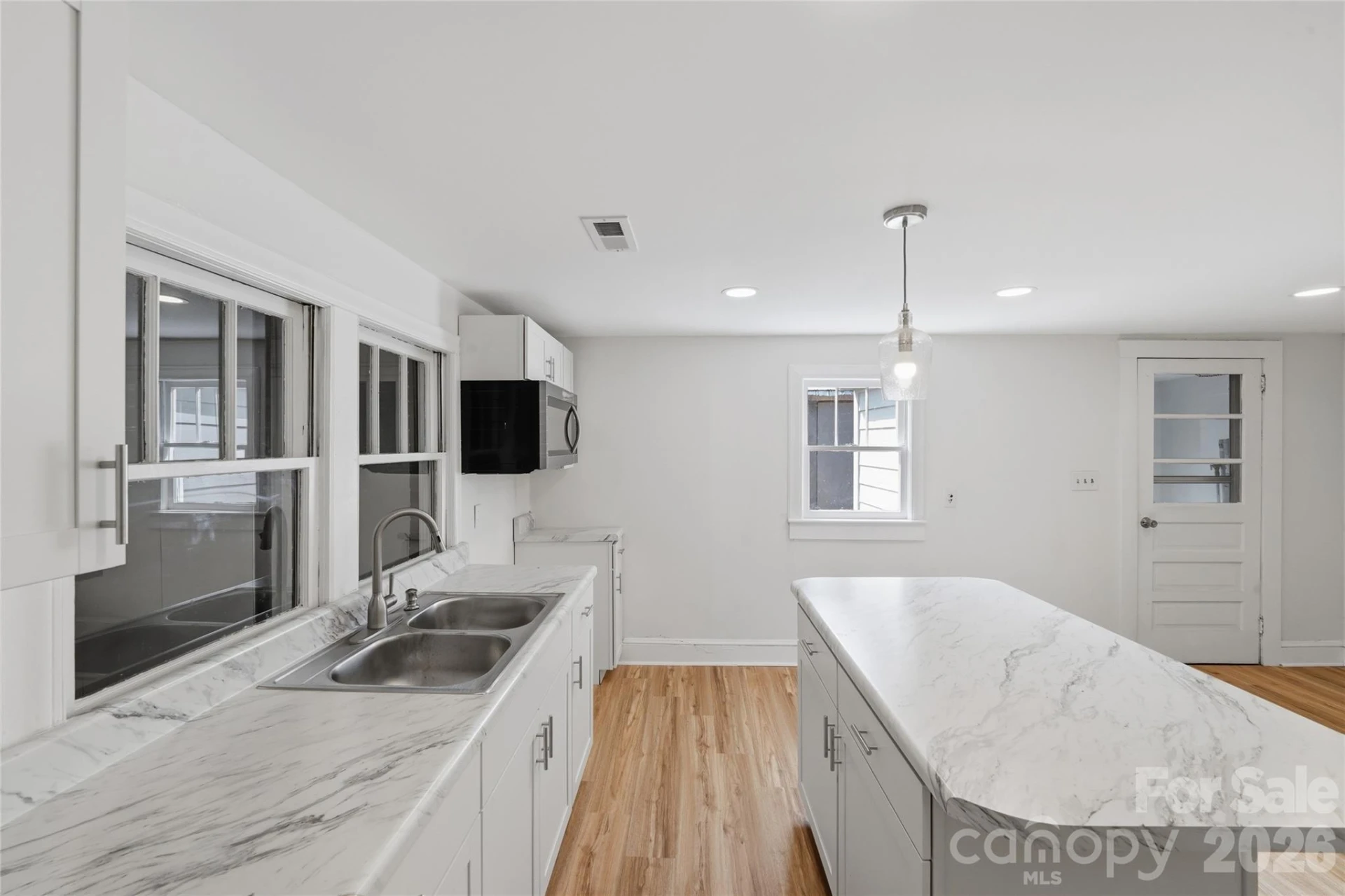 2231 Claremont Road - Photo 3