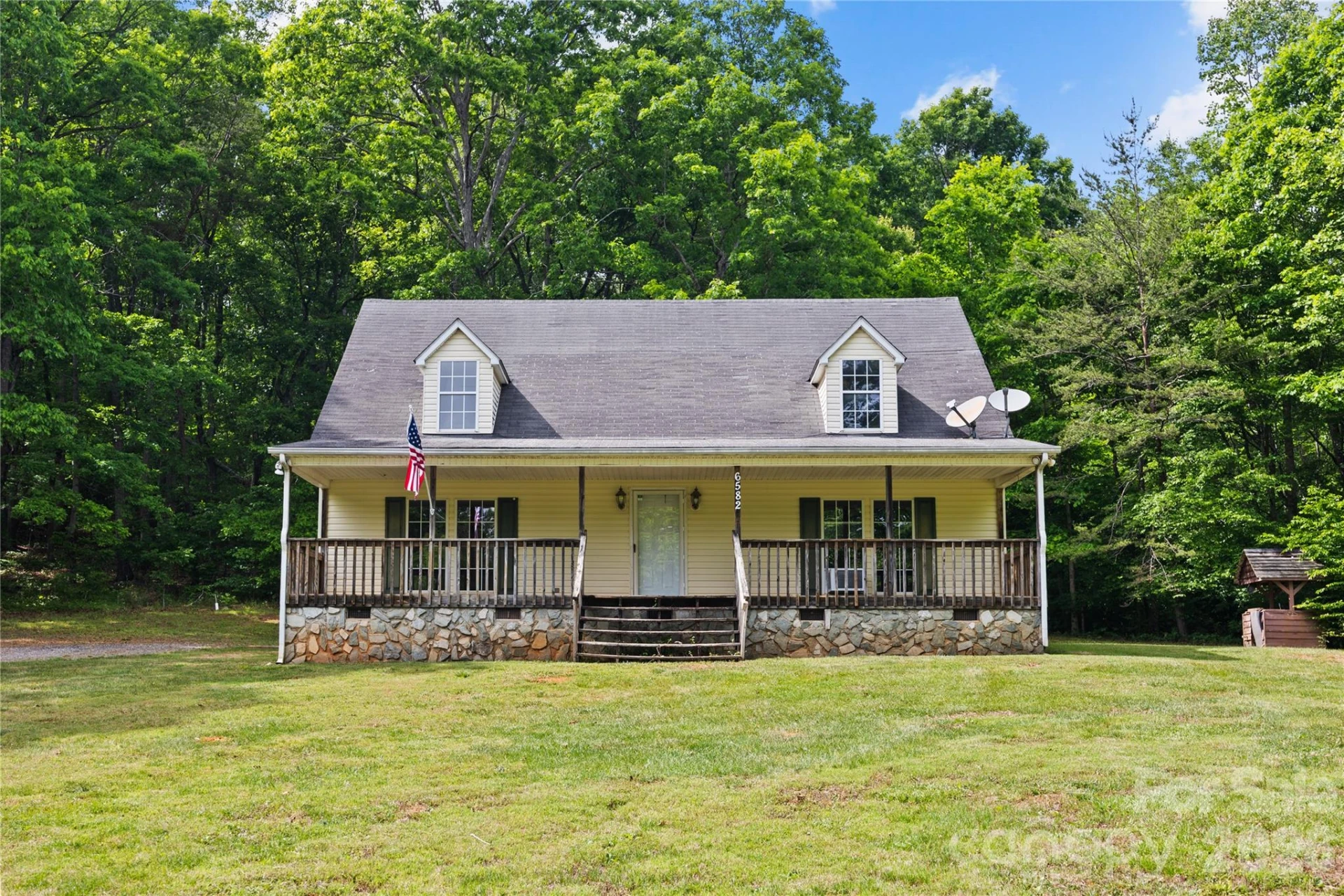 6582 Hoot Owls Hollow Road - Photo 2