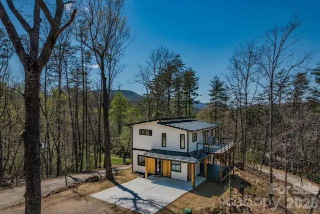 85 Elrod Drive