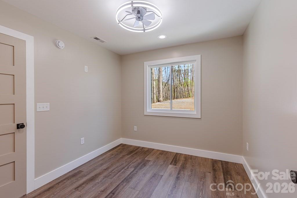 85 Elrod Drive - Photo 15