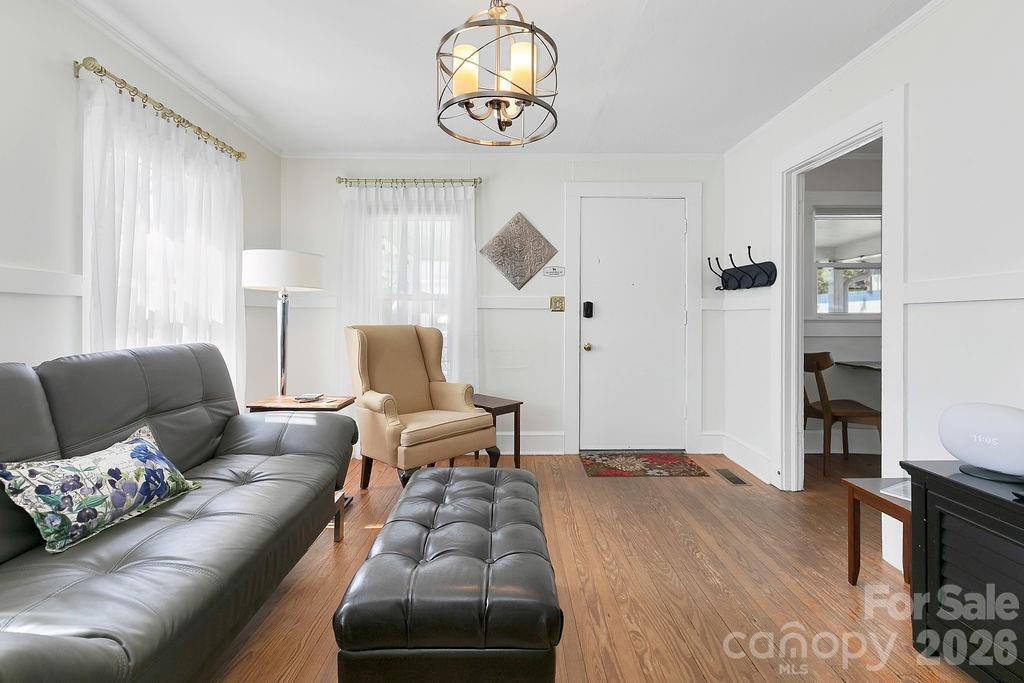 46 Oaklawn Avenue - Photo 3