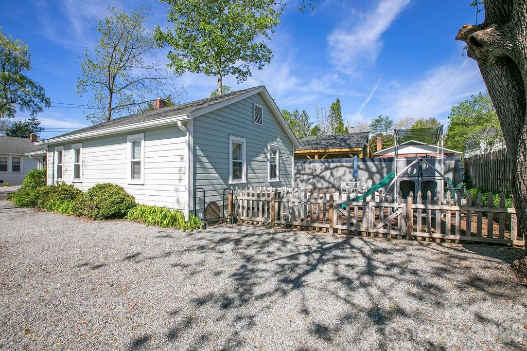 46 Oaklawn Avenue - Photo 22