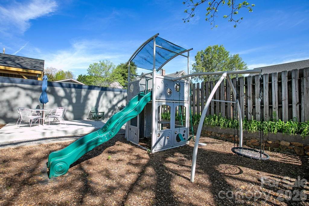 46 Oaklawn Avenue - Photo 24