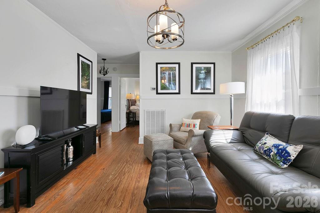 46 Oaklawn Avenue - Photo 4