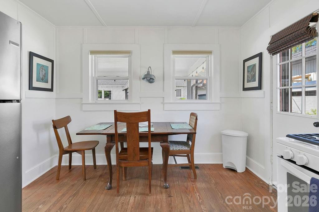 46 Oaklawn Avenue - Photo 10