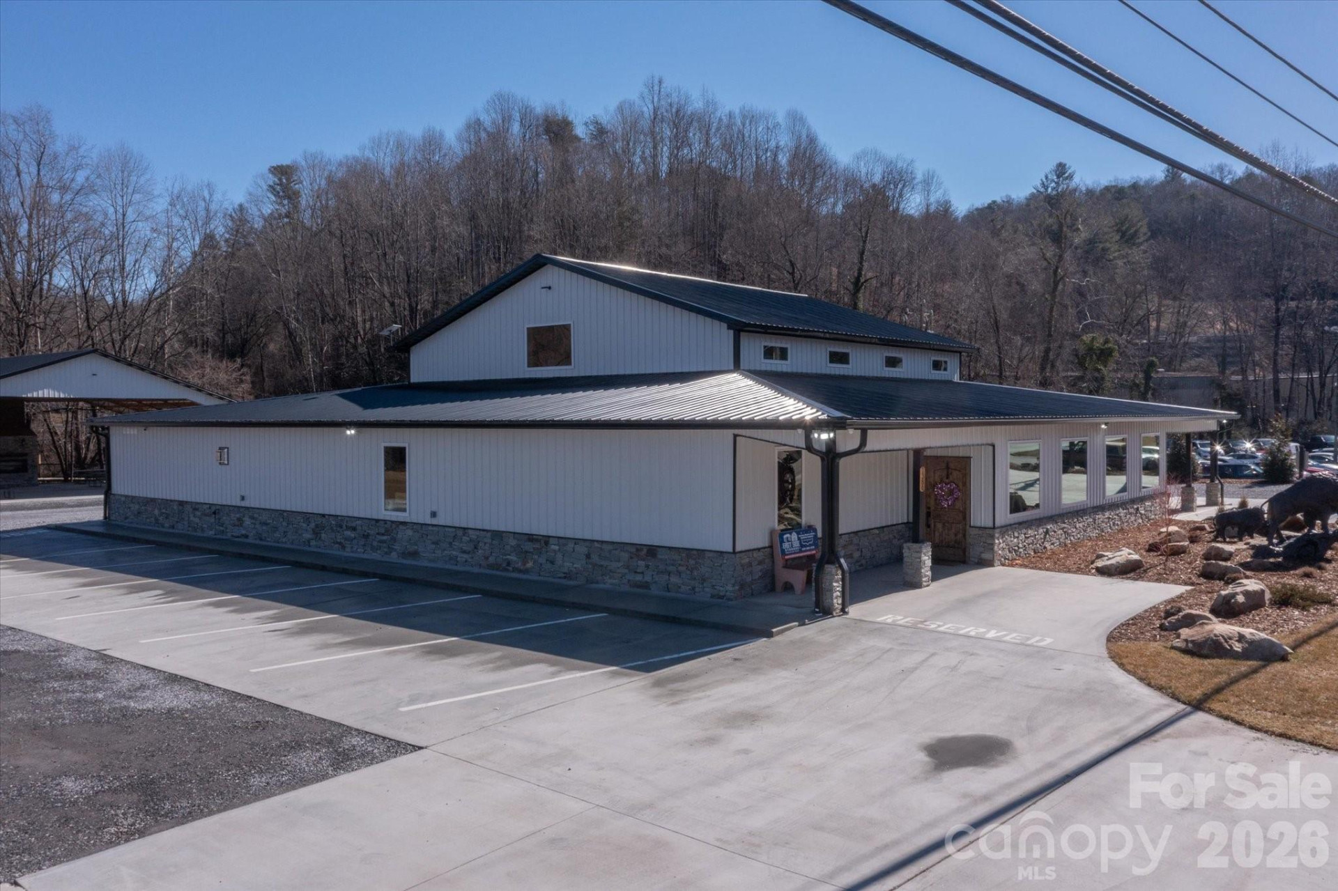 1380 Main Street - Photo 2