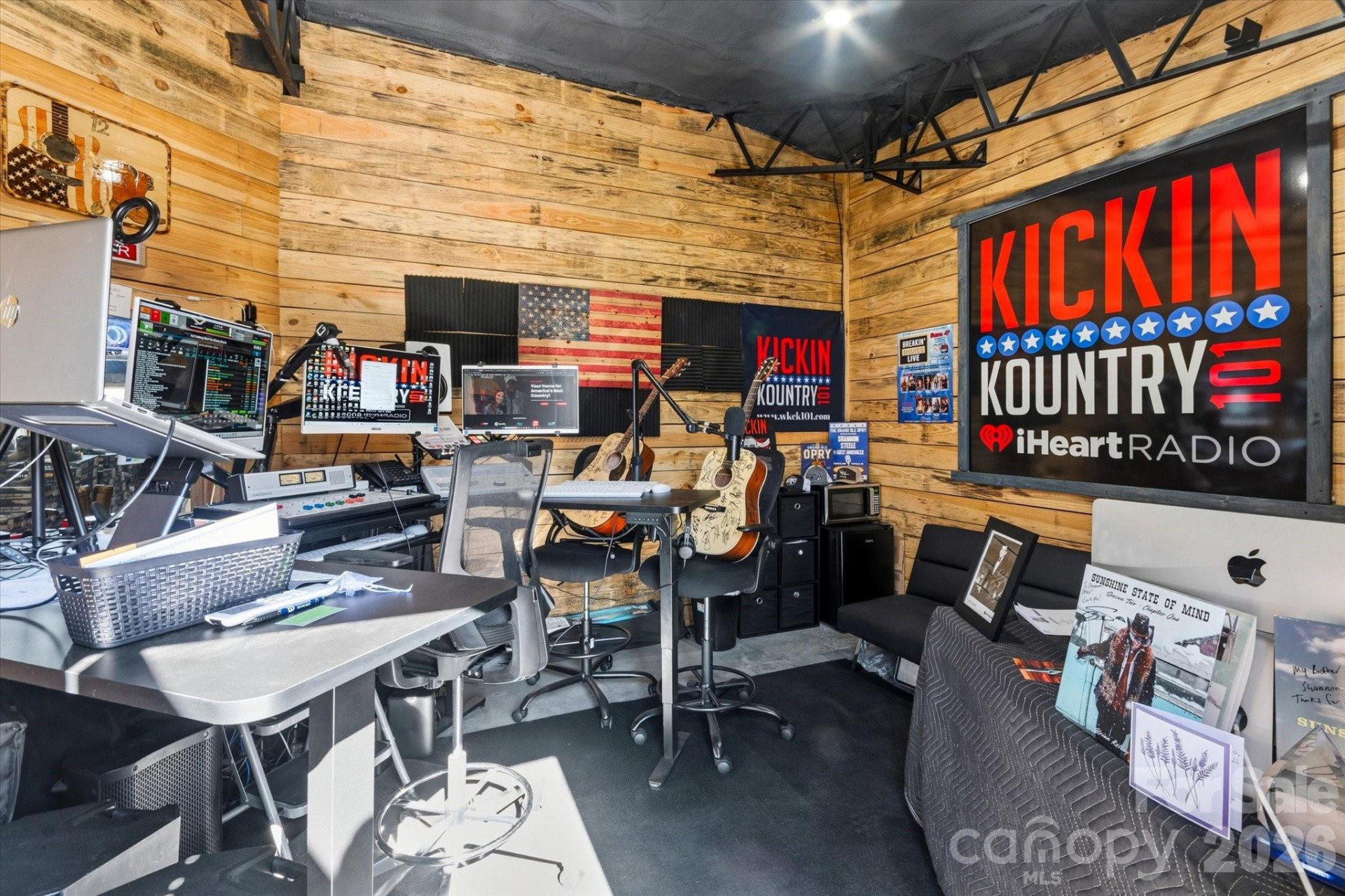 1380 Main Street - Photo 16