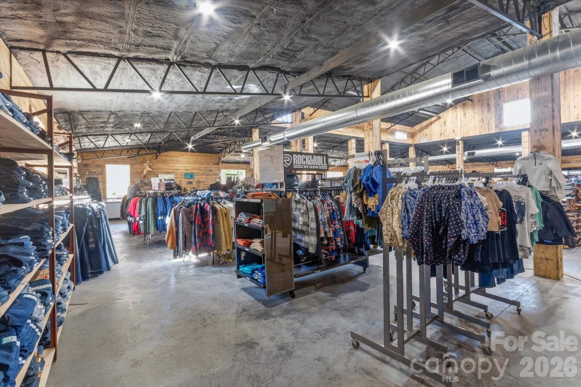 1380 Main Street - Photo 3