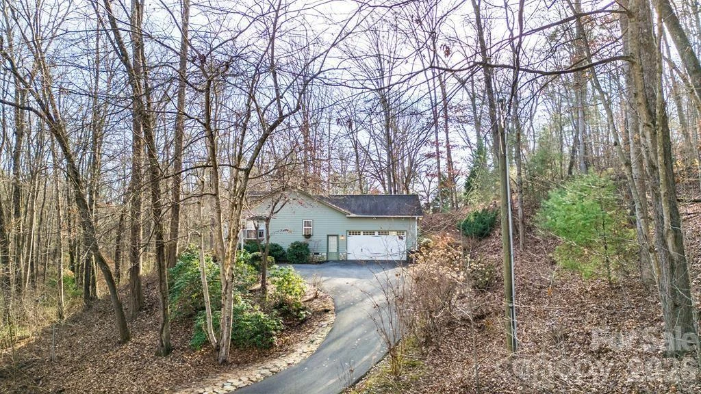 241 Crocus Lane - Photo 2