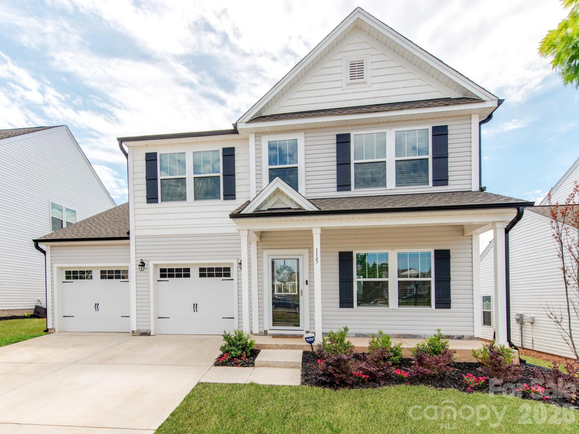115 Benford Drive - Photo 2