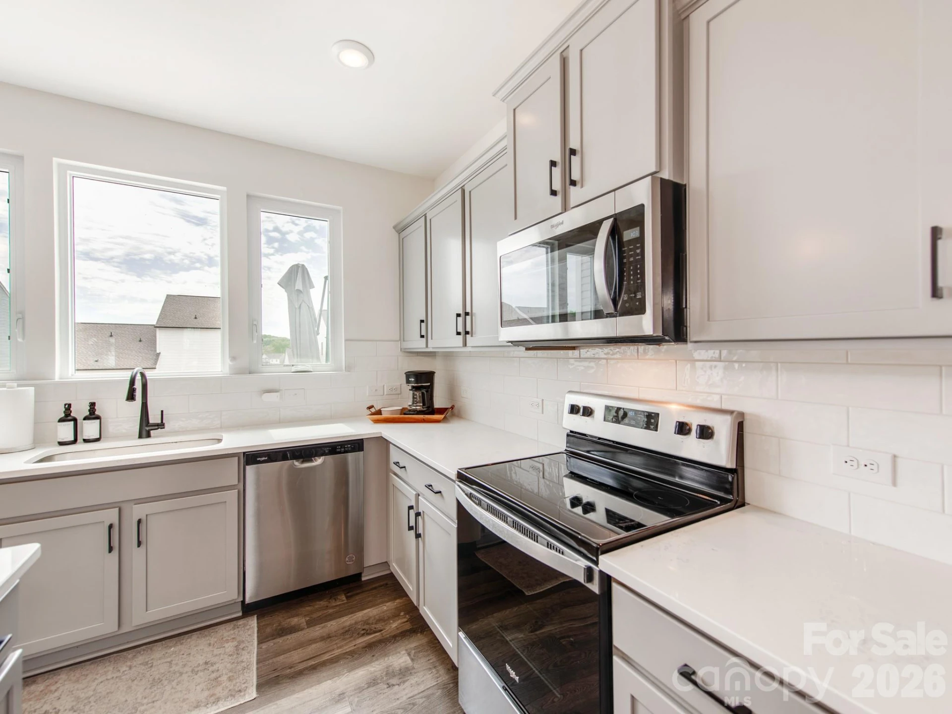 115 Benford Drive - Photo 11