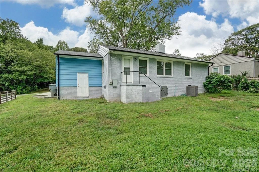 3443 Airlie Street - Photo 4