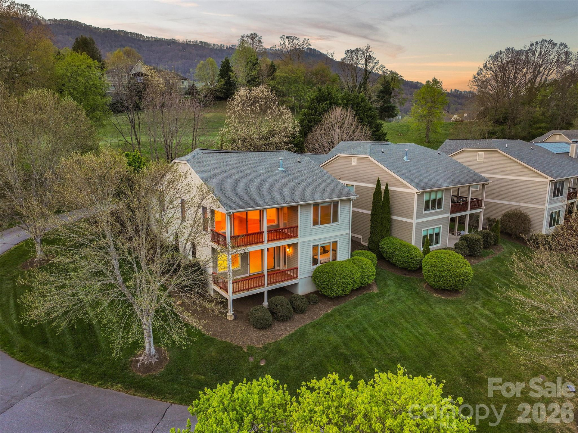 134 Augusta Circle - Photo 2