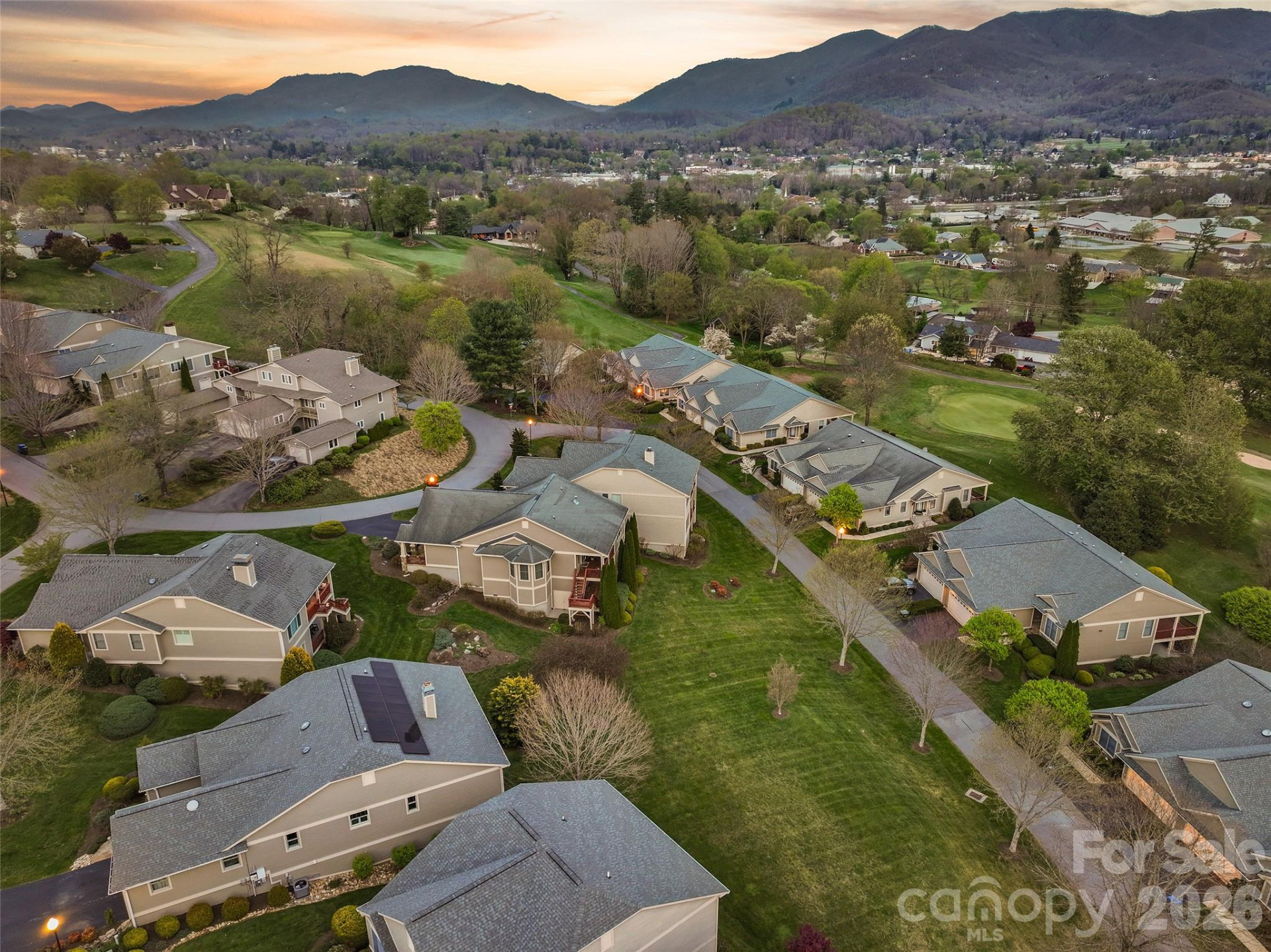 134 Augusta Circle - Photo 3