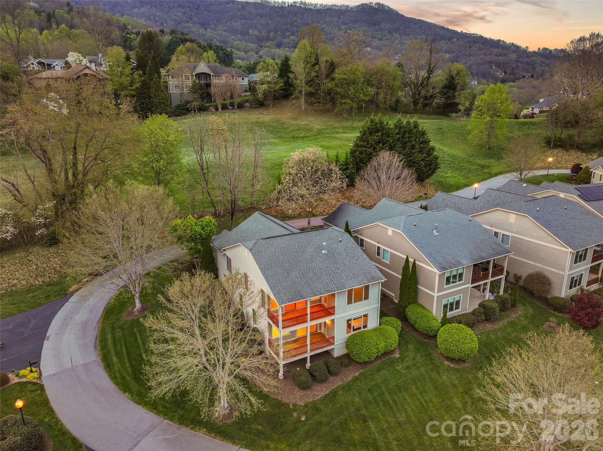 134 Augusta Circle - Photo 4